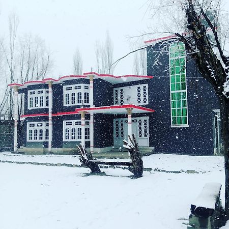 Skardu One Resort And Guest House Exterior photo
